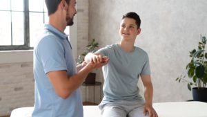 chiropractic-safe-for-teenagers